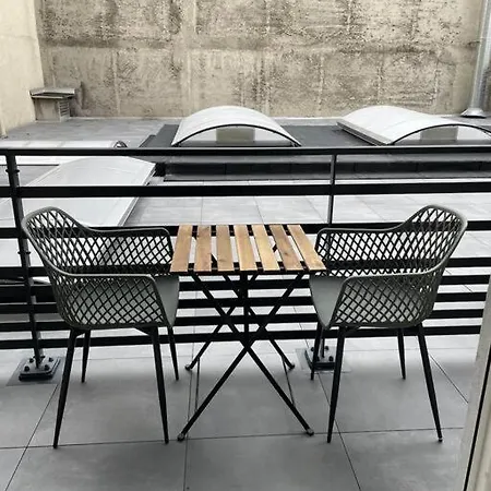 Proche Gare Et Gem: Equipe,wifi Fibre, Balcon شقة